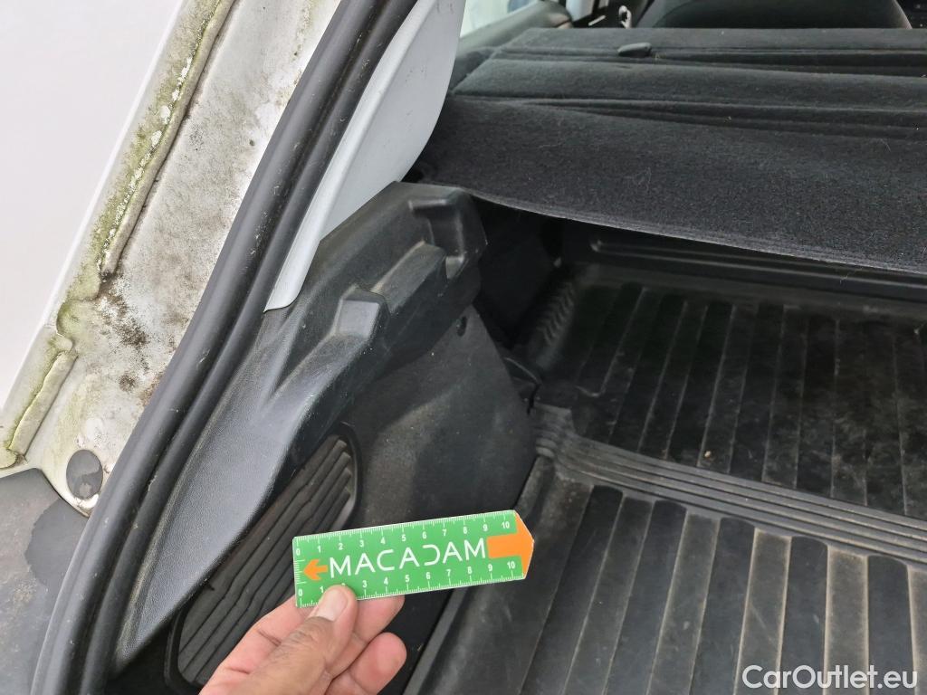  Peugeot  208  Affaire Premium Pack 1.5 HDi 100CV BVM5 E6dT #2