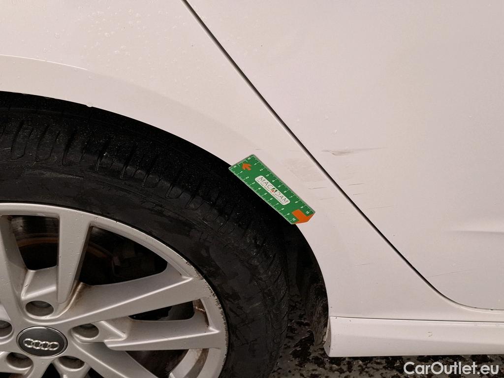  Audi  A3 AUDI  Sportback e-tron / 2016 / 5P / Berline 40 e-tron S TRONIC BUSINESS LINE #31