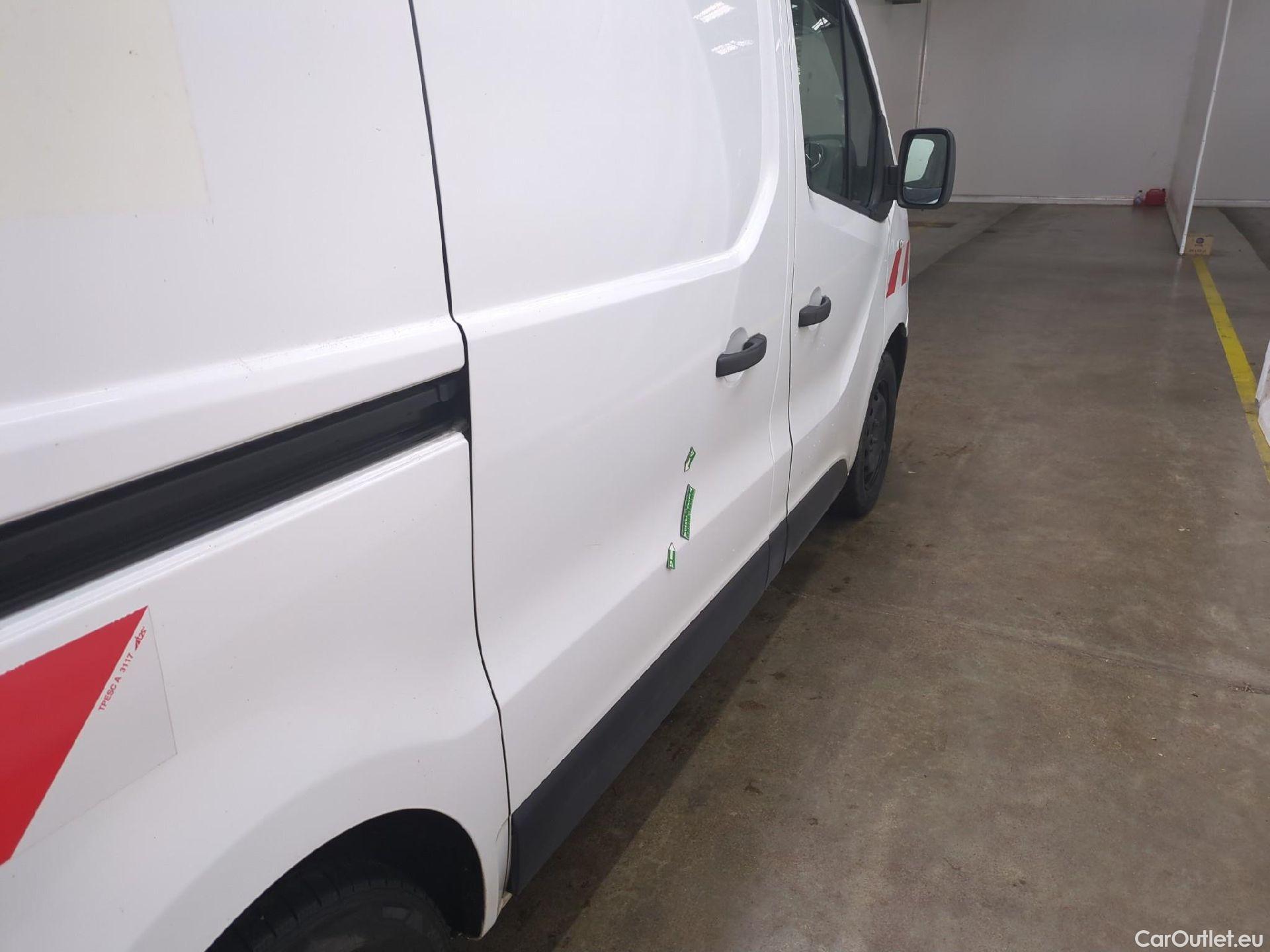  Renault  Trafic  Furgon Grand Confort L1H1 1200 1.6 dCi 125CV BVM6 E6 #29