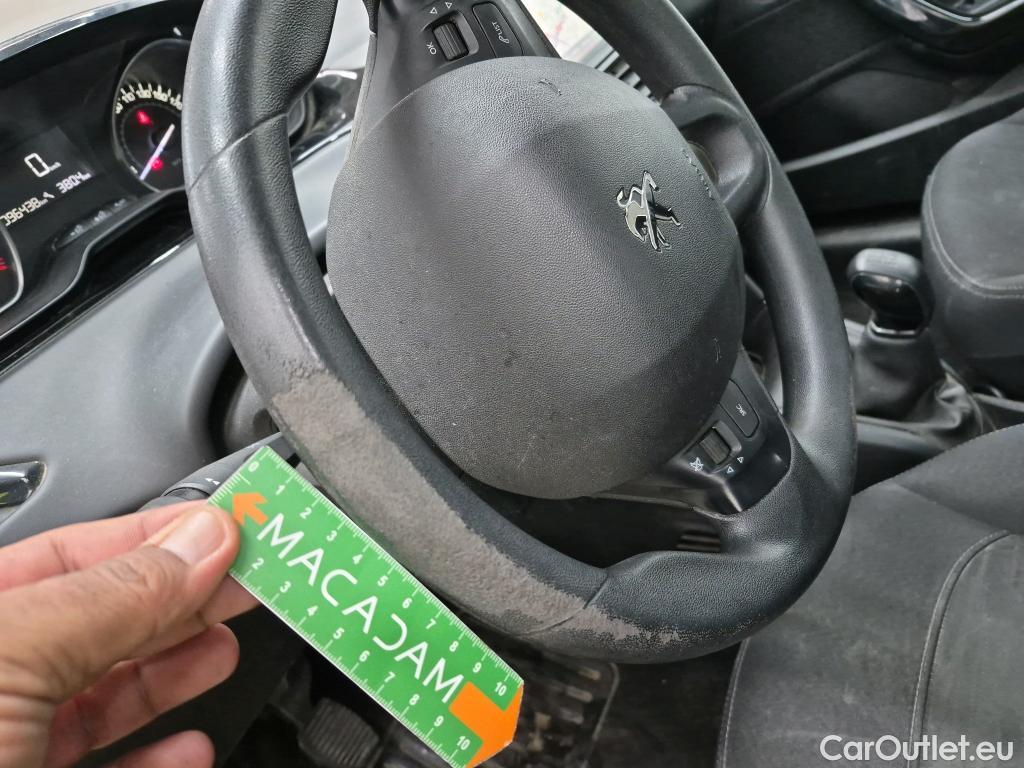  Peugeot  208  Affaire Premium Pack 1.5 HDi 100CV BVM5 E6dT #40