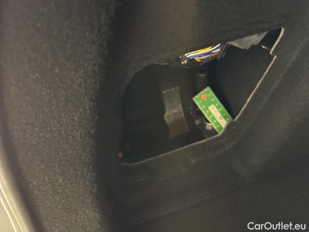  Bmw  Serie 1 BMW Série 1  2019  5P  Berline 116i Business Design #18