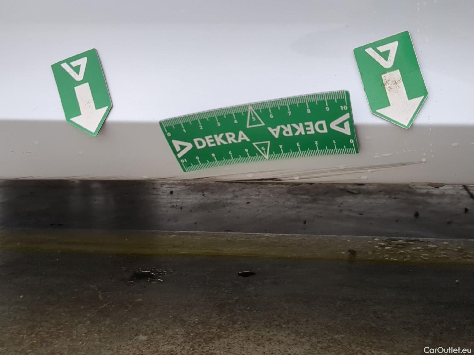  Bmw  Serie 3 BMW Série 3 Touring / 2022 / 5P / Break 318i 156ch Business Design BVA8 #16