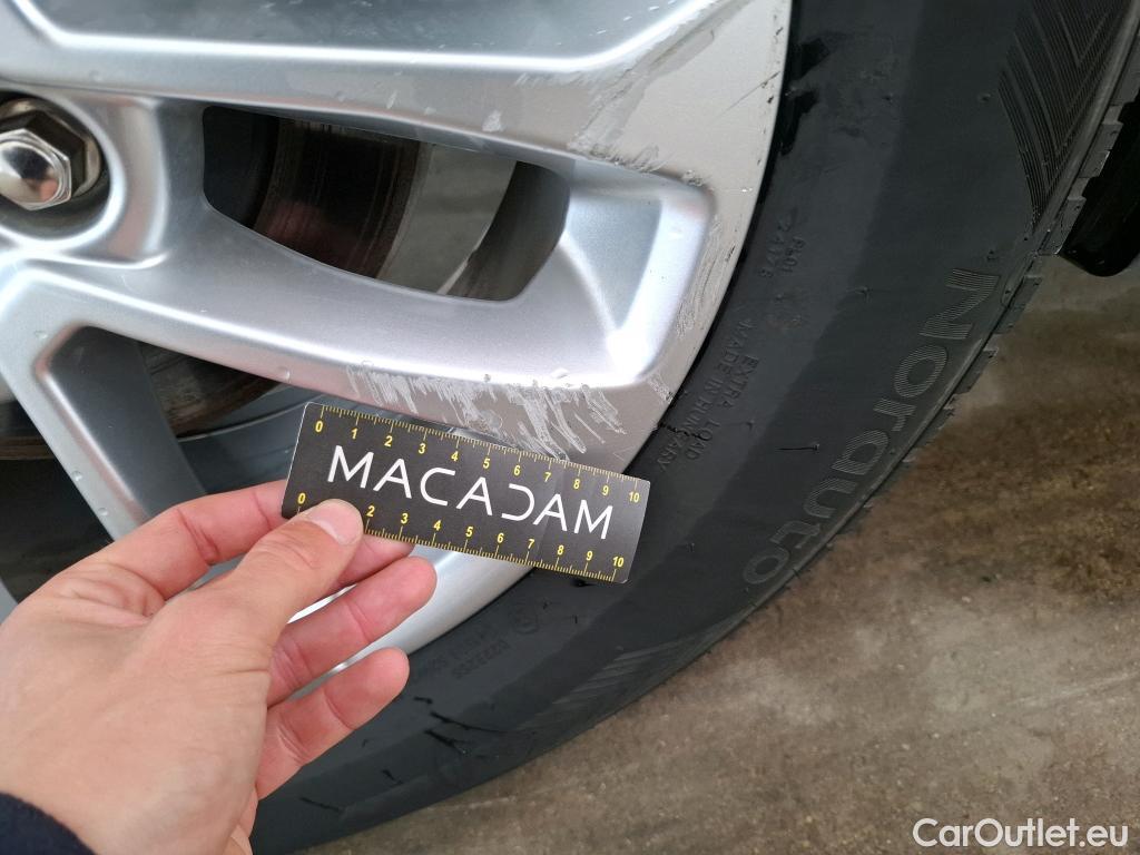  Ford  Kuga FORD  / 2019 / 5P / SUV 2.5 Dur 225 hybrid PHEV Pshift Titanium #14