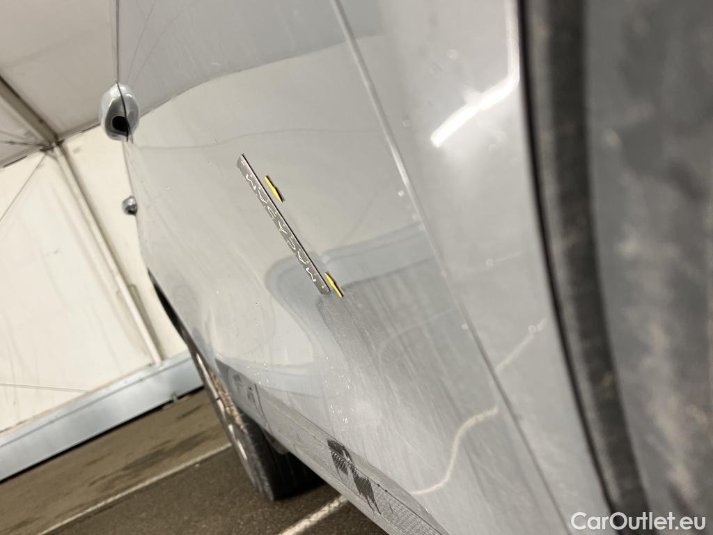  Ford  Kuga FORD  / 2019 / 5P / SUV 2.5 190 hybrid Flexifuel Pshift Titanium #9