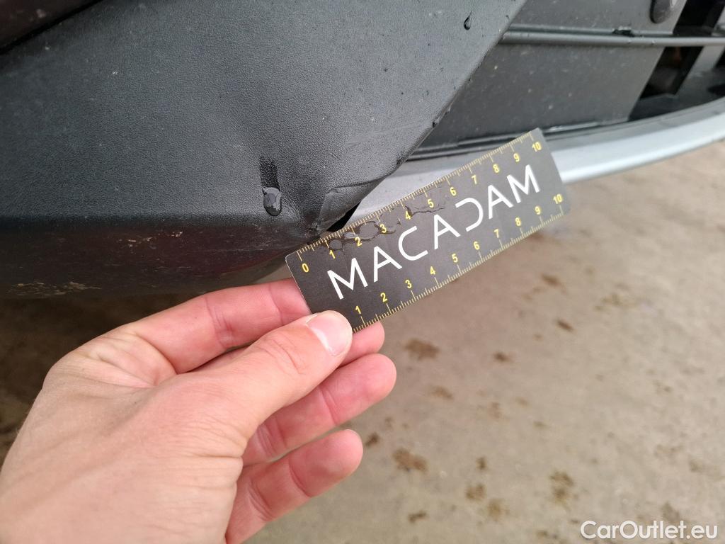  Ford  Kuga FORD  / 2019 / 5P / SUV 2.5 Dur 225 hybrid PHEV Pshift Titanium #26