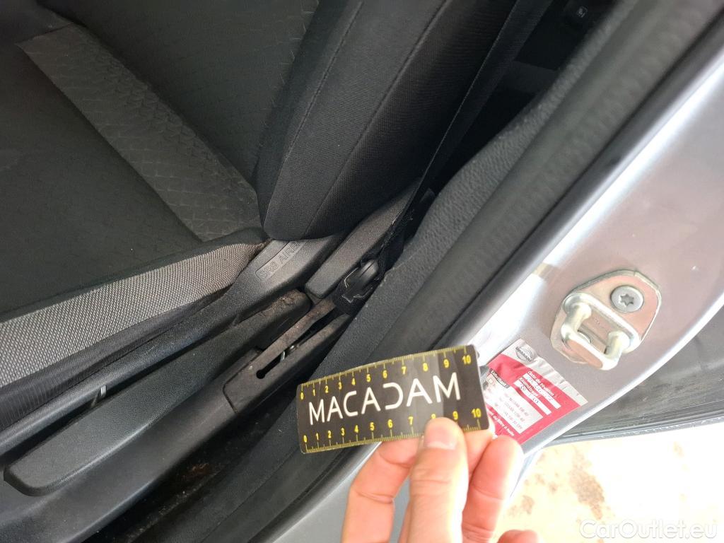  Nissan  Juke NISSAN  / 2019 / 5P / Crossover DIG-T 114 BVM6 Business+ #24