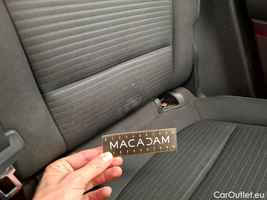  Ford  Kuga FORD  / 2019 / 5P / SUV 2.5 Dur 225 hybrid PHEV Pshift Titanium #41