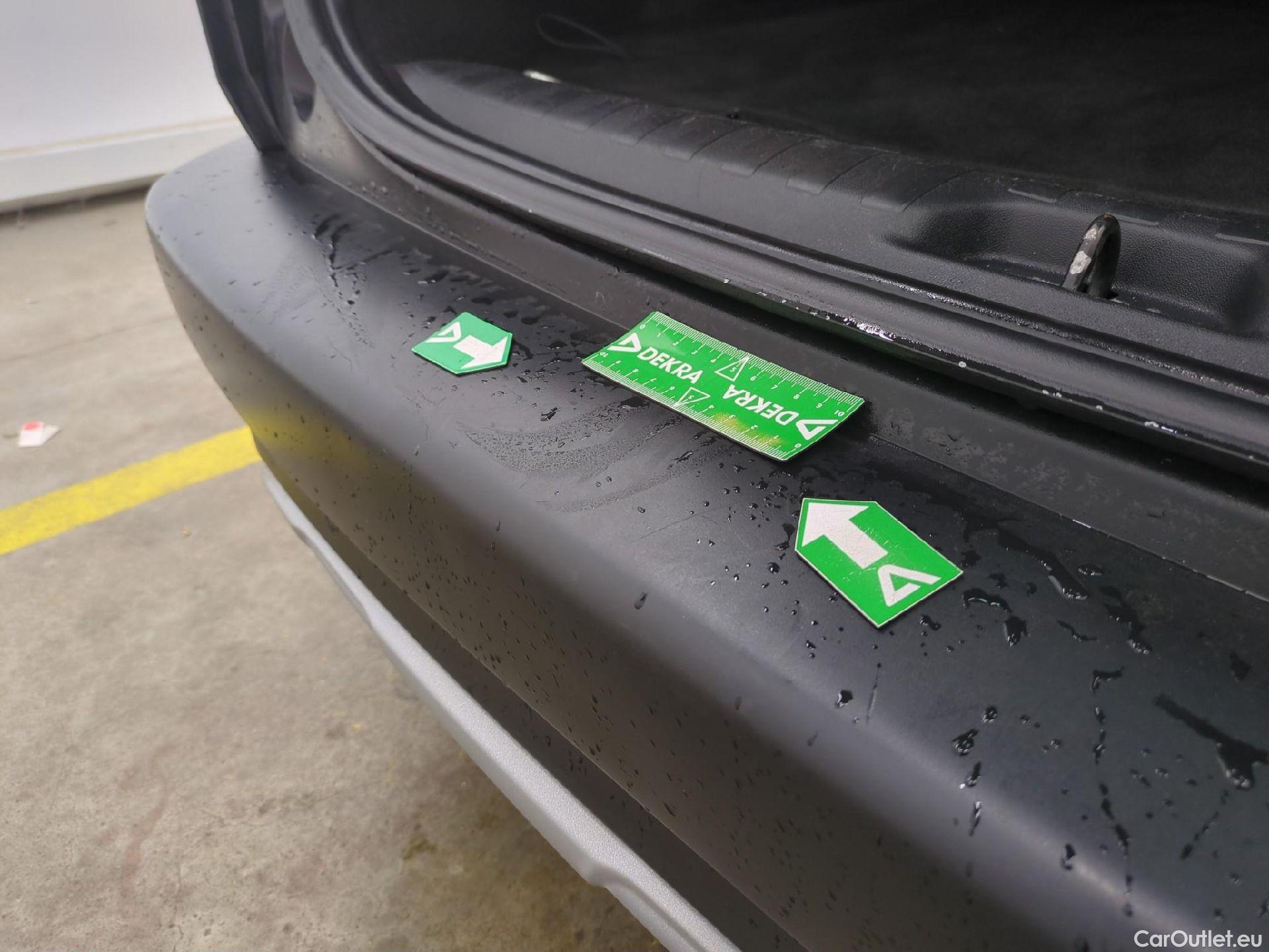  Peugeot  2008  Allure 1.2 PureTech 110CV BVM6 E6dT #32