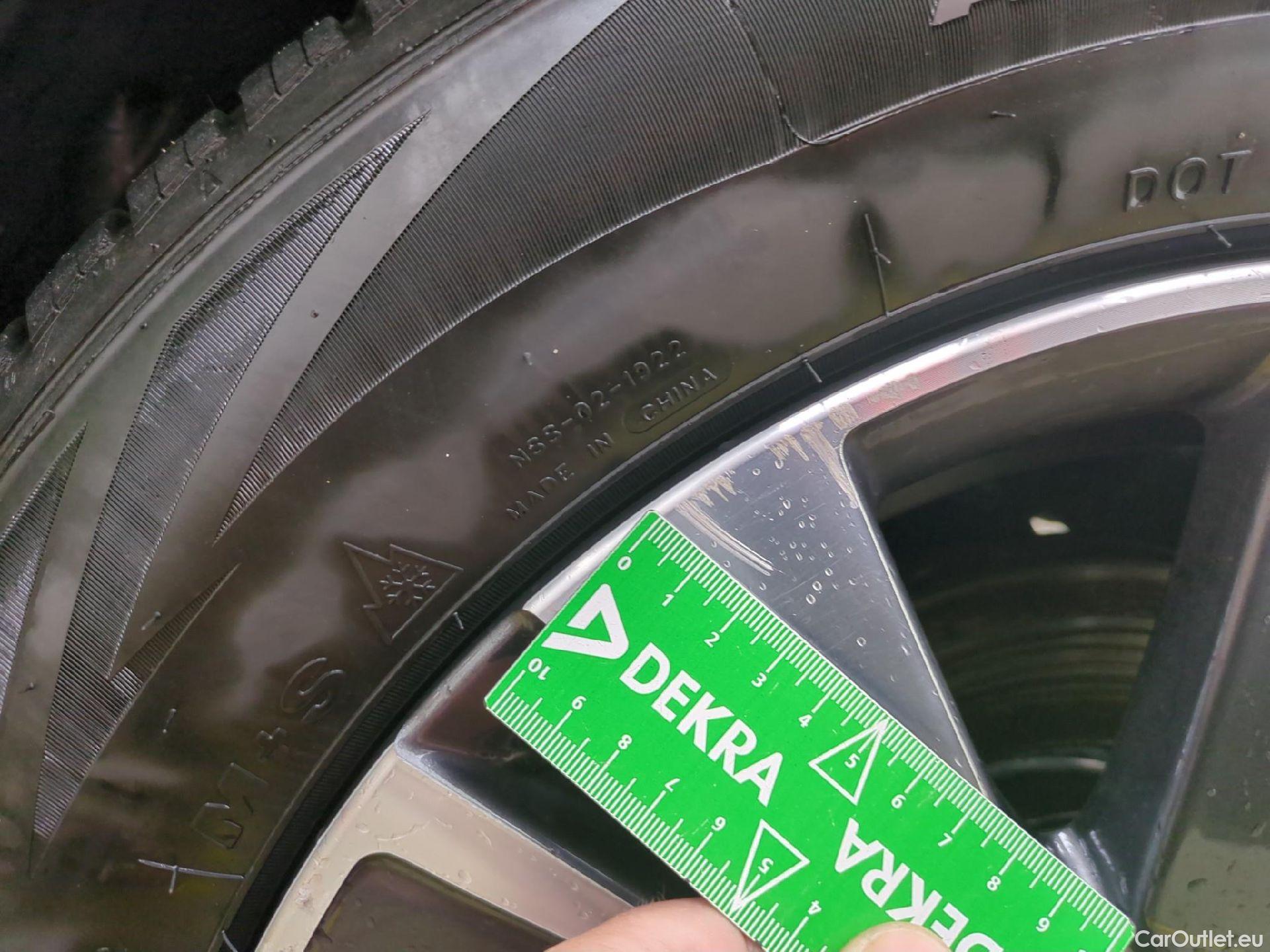  Peugeot  2008  Allure 1.2 PureTech 110CV BVM6 E6dT #1