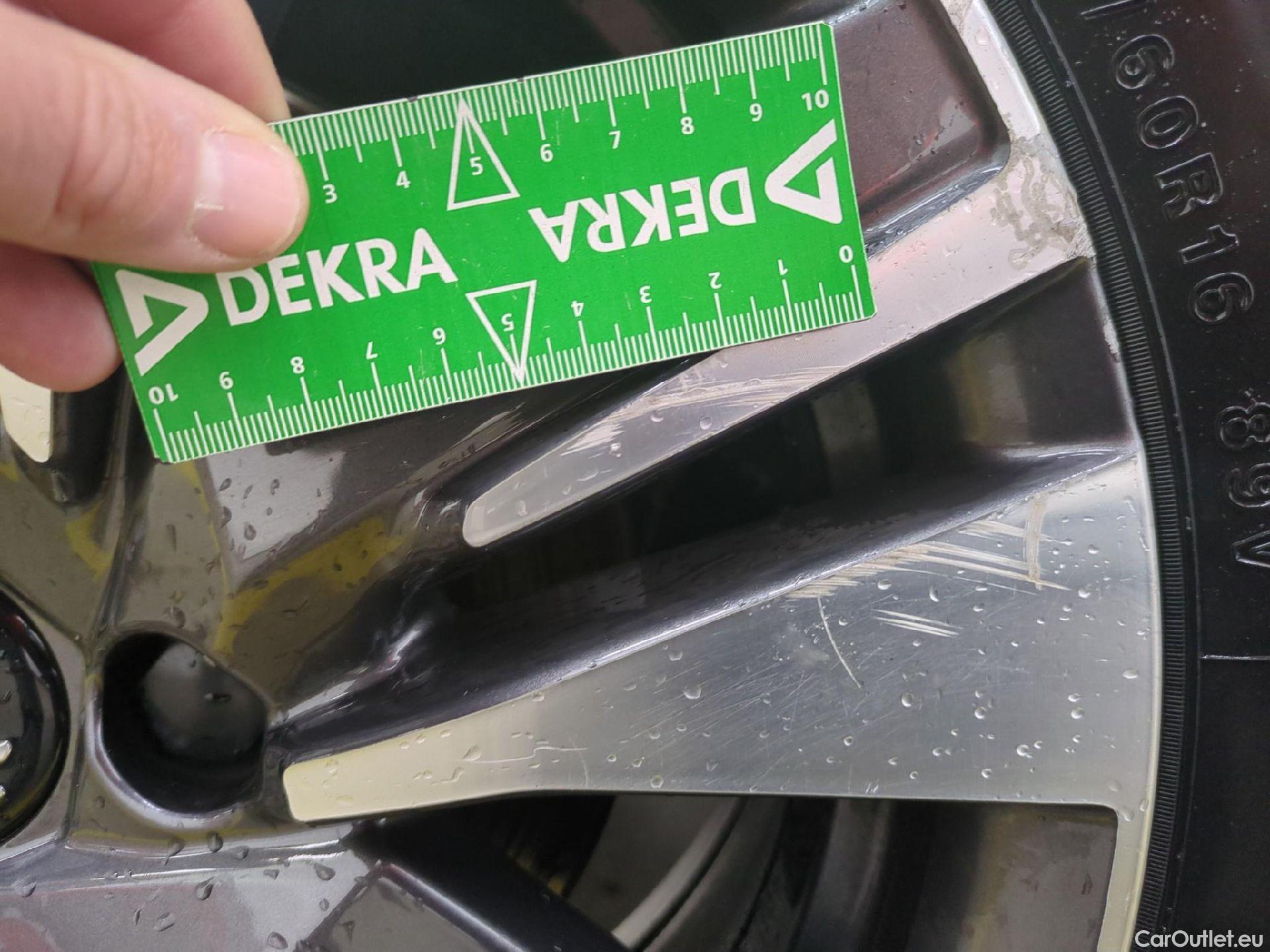  Peugeot  2008  Allure 1.2 PureTech 110CV BVM6 E6dT #8