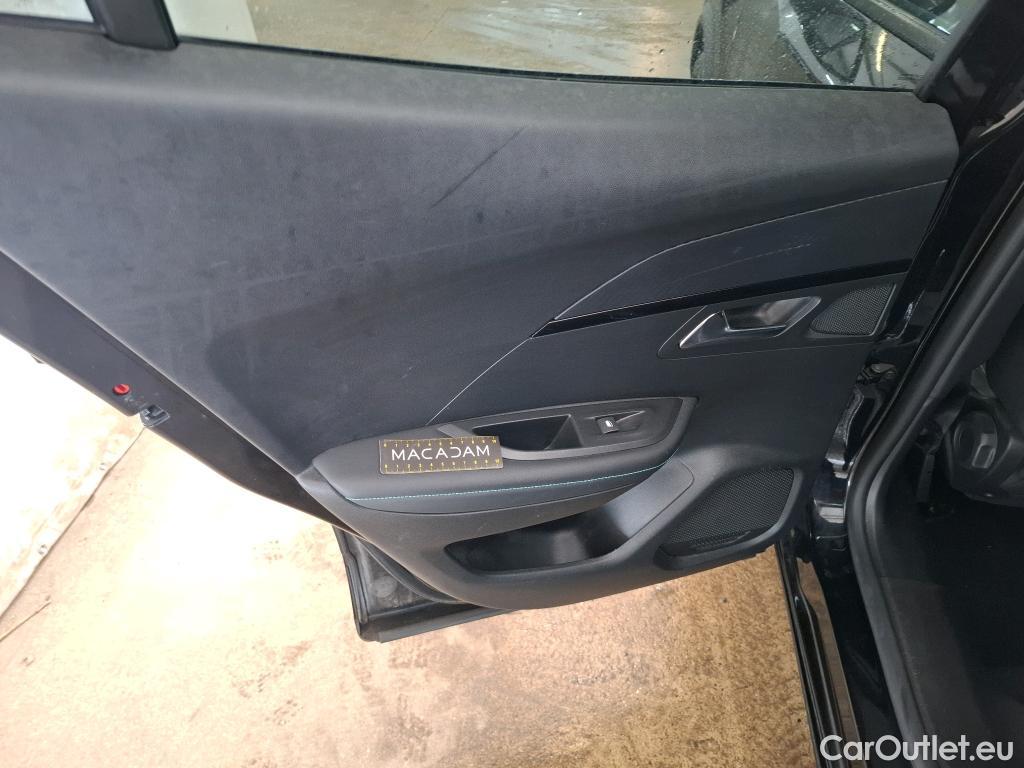  Peugeot  2008  Allure Pack 1.5 HDi 110CV BVM6 E6d #46