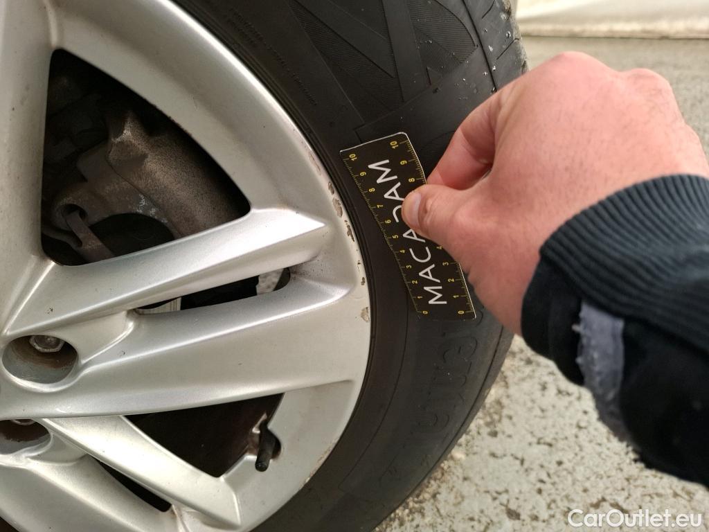  Opel   Grandland X Grandland X Elegance Business 1.5 130CV BVA8 E6d #21