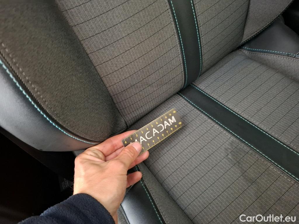  Peugeot  2008  Allure Pack 1.5 HDi 110CV BVM6 E6d #66