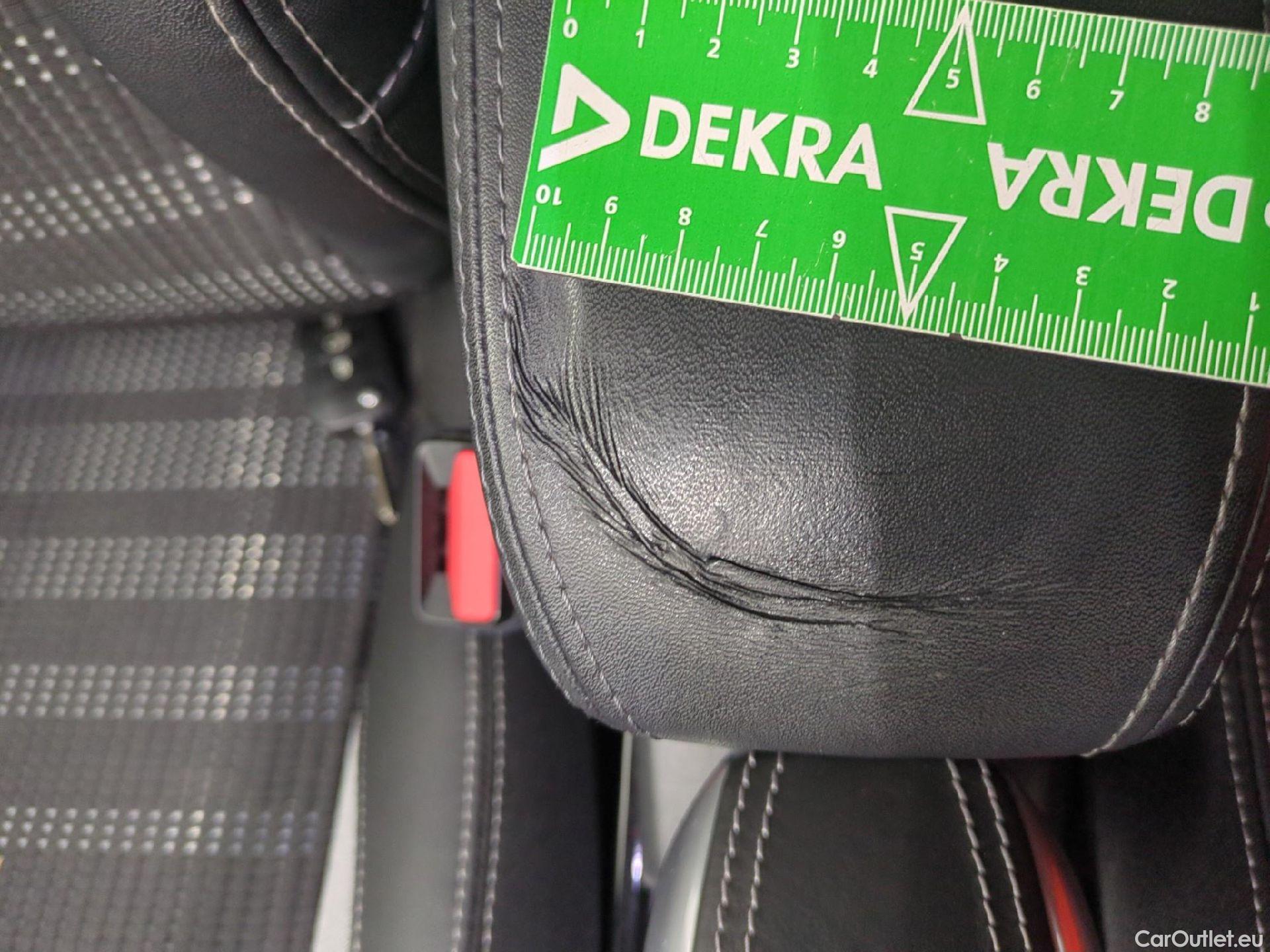  Peugeot  2008  Allure 1.2 PureTech 110CV BVM6 E6dT #12