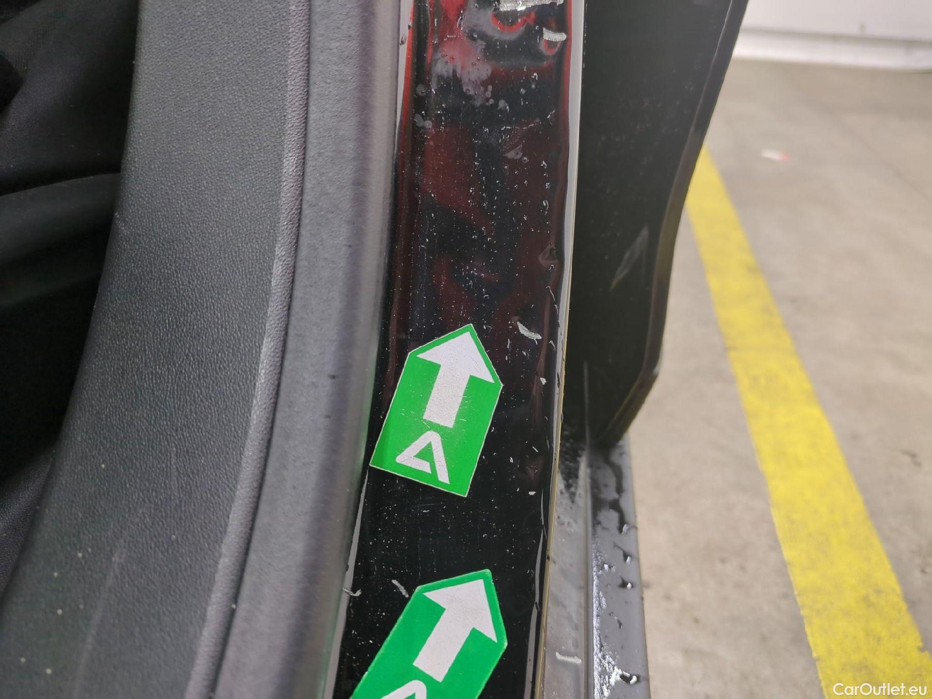  Peugeot  2008  Allure 1.2 PureTech 110CV BVM6 E6dT #9