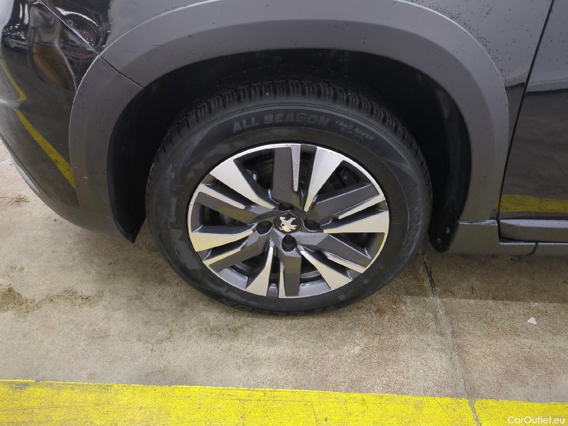  Peugeot  2008  Allure 1.2 PureTech 110CV BVM6 E6dT #2