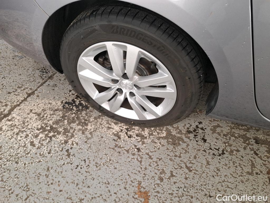  Peugeot  308 PEUGEOT  SW / 2017 / 5P / Break Puretech 110 S&S Active Business #10