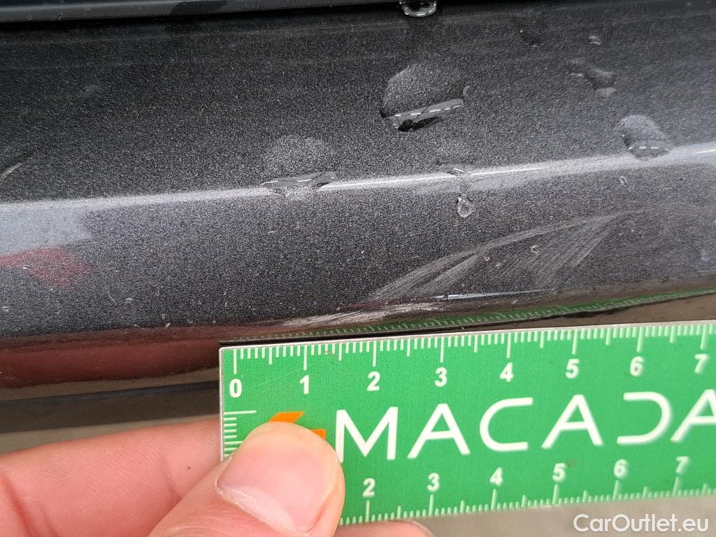  Toyota  C-HR TOYOTA  / 2016 / 5P / SUV 2.0 HYBRIDE 184 EDITION(SP) #17