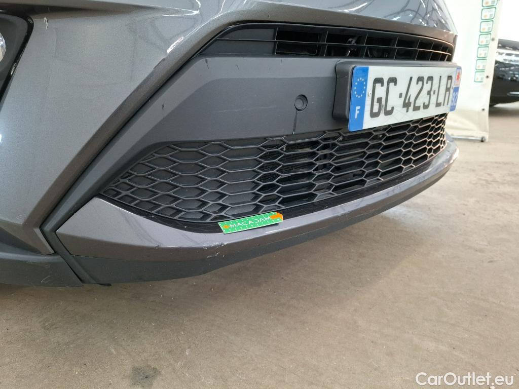  Toyota  C-HR TOYOTA  / 2016 / 5P / SUV 2.0 HYBRIDE 184 EDITION(SP) #11