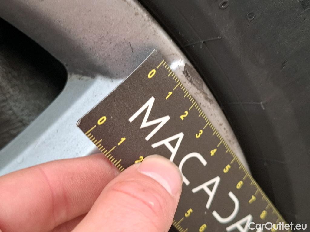  Seat  Leon SEAT  Sportstourer / 2020 / 5P / Break 1.0 eTSI 110 DSG S&S Style Business #57