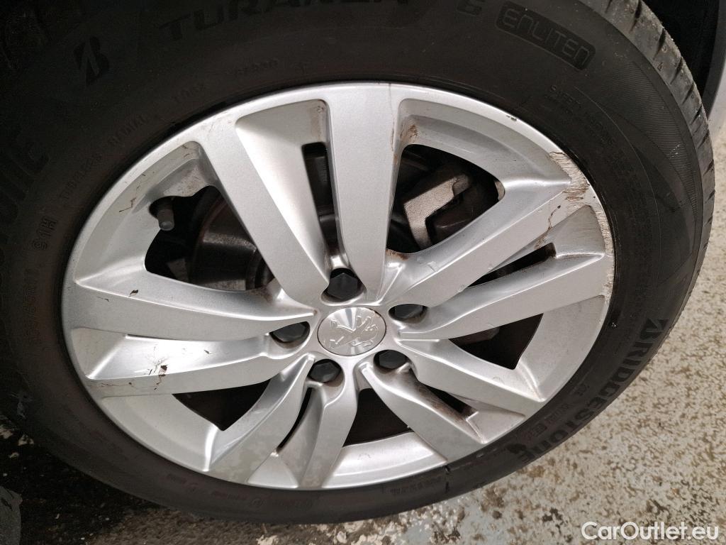  Peugeot  308 PEUGEOT  SW / 2017 / 5P / Break Puretech 110 S&S Active Business #15