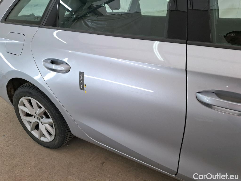  Seat  Leon SEAT  Sportstourer / 2020 / 5P / Break 1.0 eTSI 110 DSG S&S Style Business #45