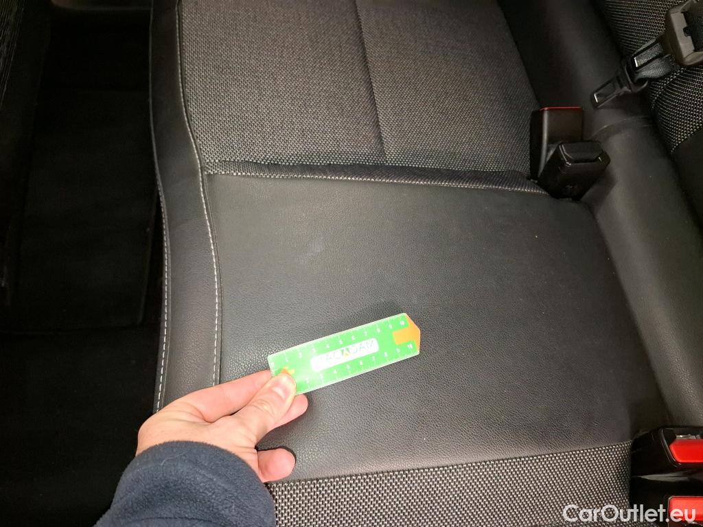  Renault  Captur RENAULT  / 2019 / 5P / SUV Intens E-Tech hybride recharg 160 - 21 #17