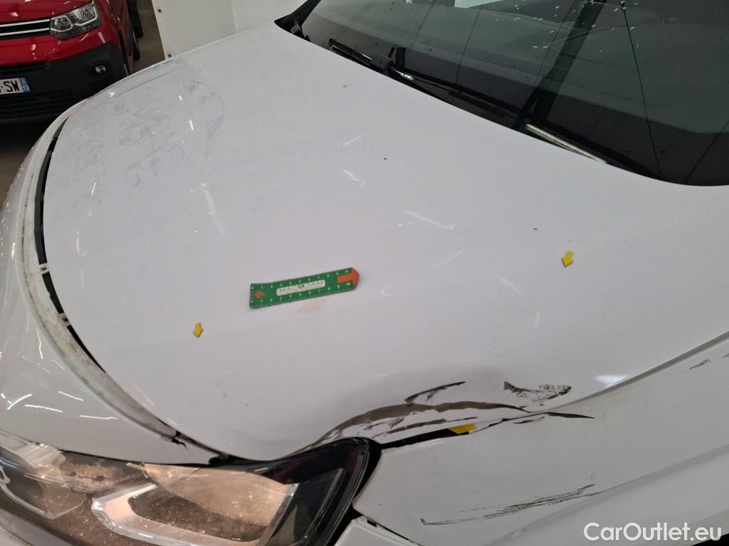  Citroen  Berlingo CITROEN  / 2018 / 4P / Fourgonnette M 650kg BlueHDi 75 S&S BVM Club #2