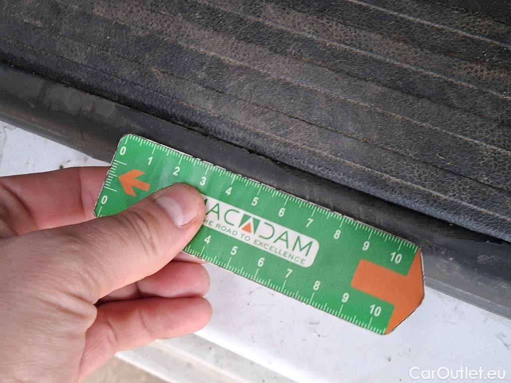  Citroen  Berlingo CITROEN  / 2018 / 4P / Fourgonnette M 650kg BlueHDi 75 S&S BVM Club #26