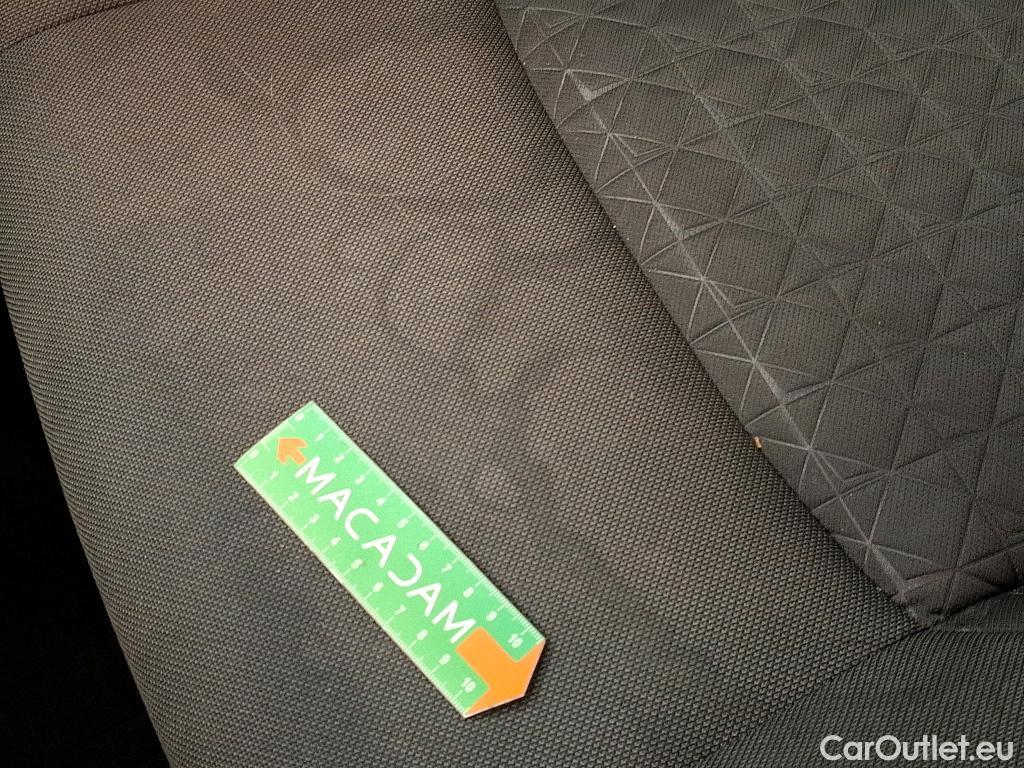  Toyota  C-HR TOYOTA  / 2016 / 5P / SUV 2.0 HYBRIDE 184 EDITION(SP) #49