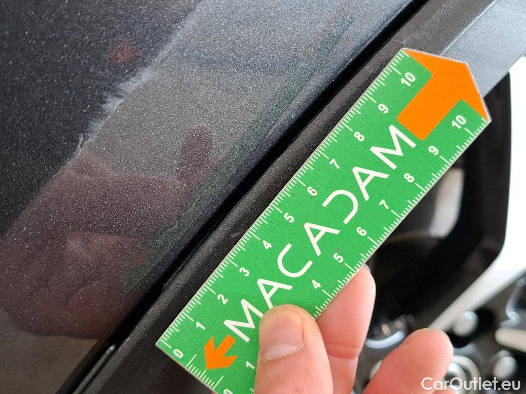  Toyota  C-HR TOYOTA  / 2016 / 5P / SUV 2.0 HYBRIDE 184 EDITION(SP) #38