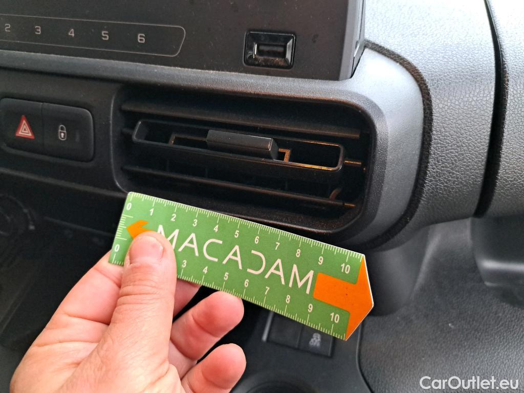  Citroen  Berlingo  Fourgon Club M 650 1.5 BlueHDi 75CV BVM5 E6dT #40