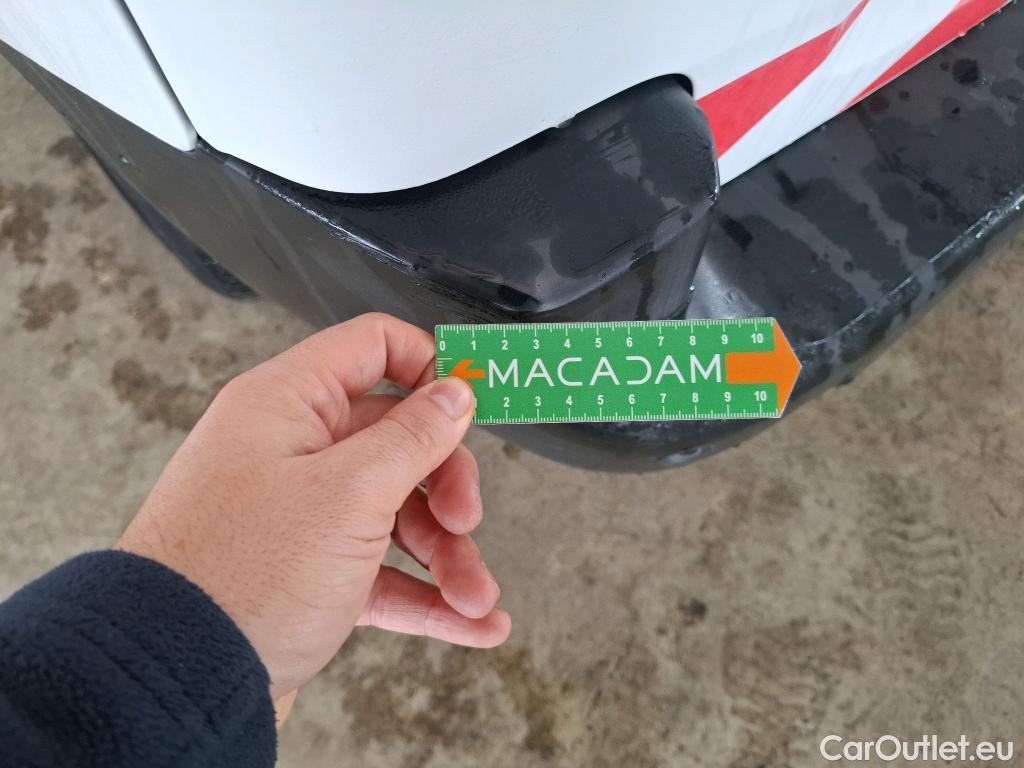  Citroen  Berlingo CITROEN  / 2018 / 4P / Fourgonnette M 650kg BlueHDi 75 S&S BVM Club #26