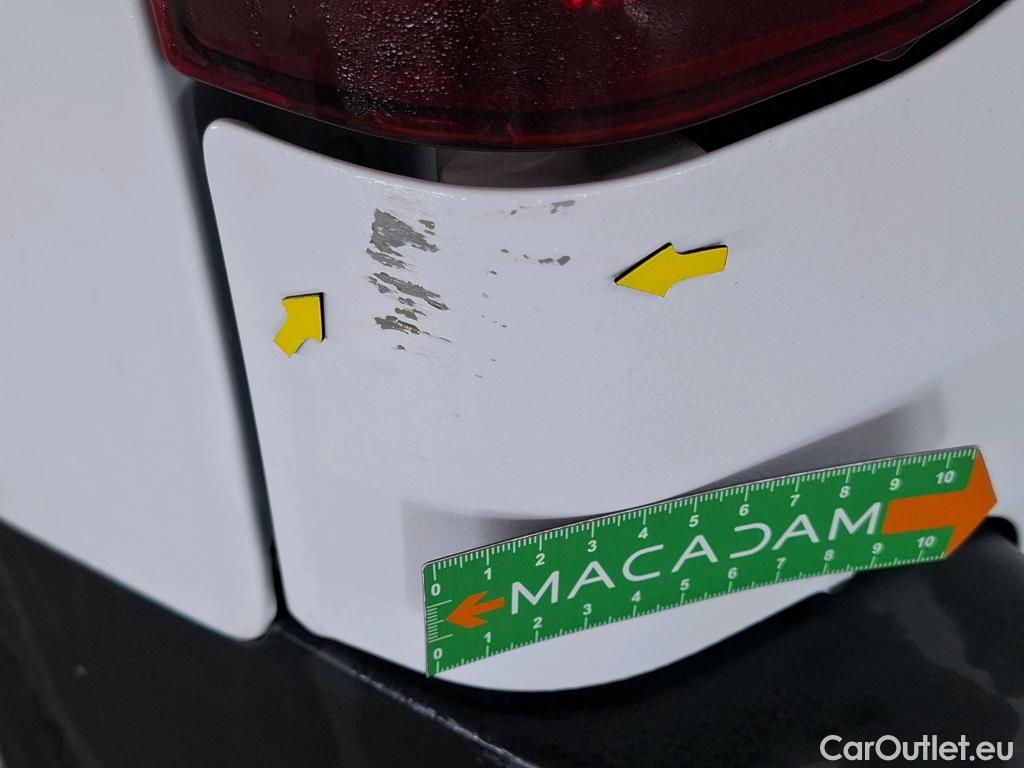  Citroen  Berlingo CITROEN  / 2018 / 4P / Fourgonnette M 650kg BlueHDi 75 S&S BVM Club #12