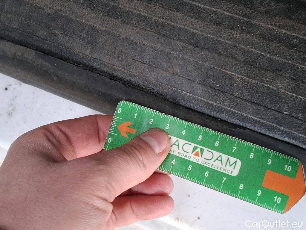  Citroen  Berlingo CITROEN  / 2018 / 4P / Fourgonnette M 650kg BlueHDi 75 S&S BVM Club #27