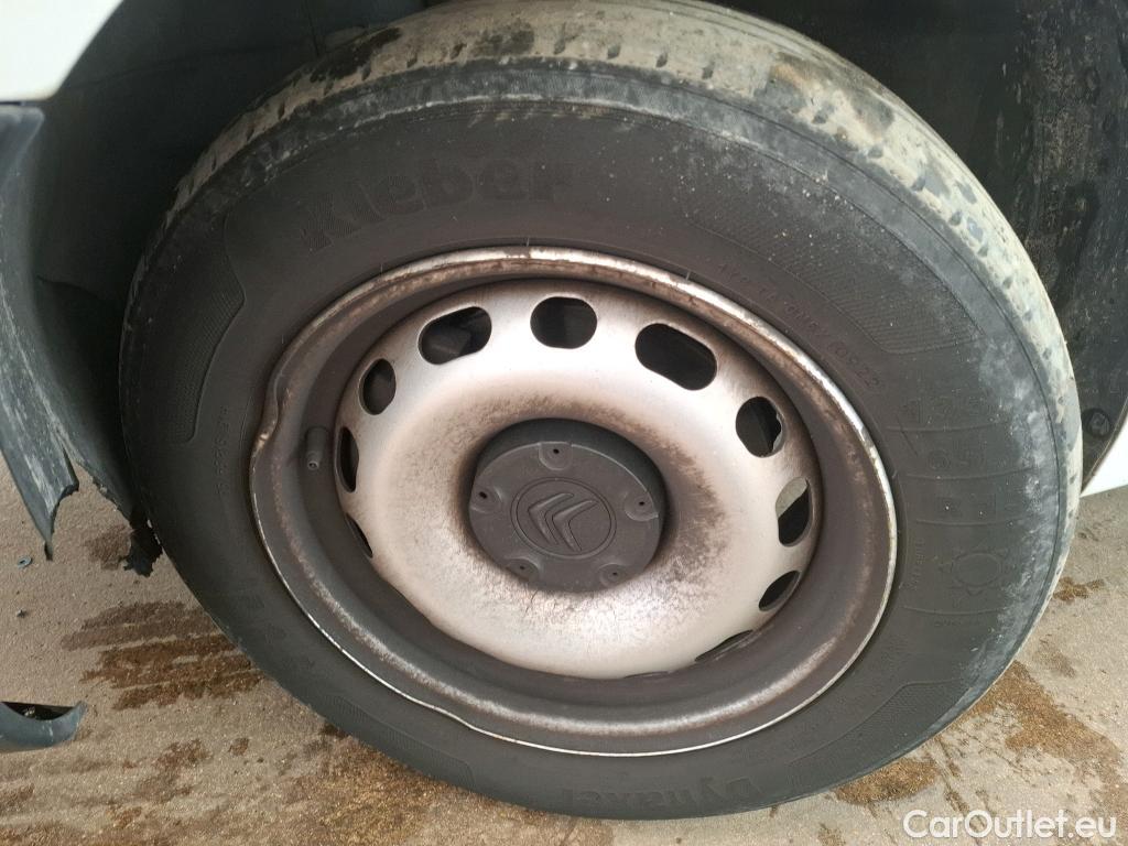  Citroen  Berlingo  Fourgon Club L1 (Court) 1.6 BlueHDi 100CV BVM5 E6 #96