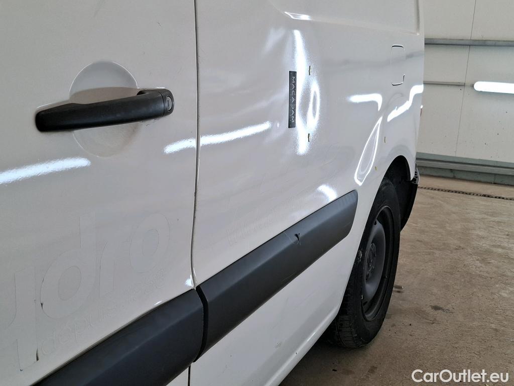  Citroen  Berlingo  Fourgon Club L1 (Court) 1.6 BlueHDi 100CV BVM5 E6 #17