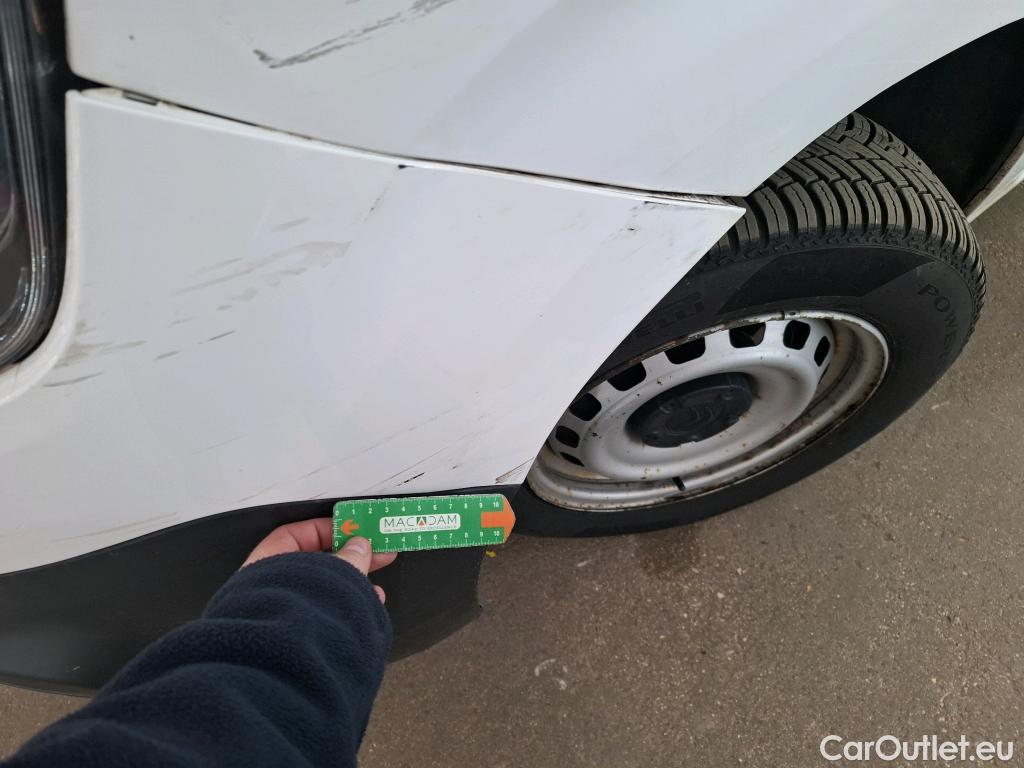  Citroen  Berlingo CITROEN  / 2018 / 4P / Fourgonnette M 650kg BlueHDi 75 S&S BVM Club #15