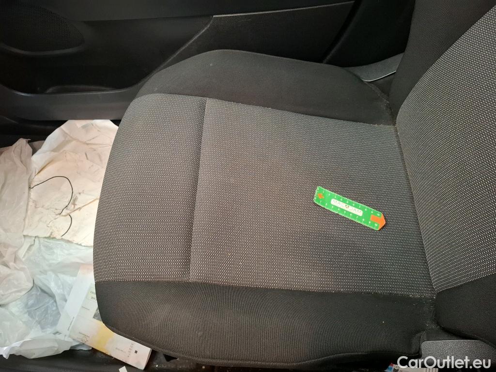  Citroen  Berlingo CITROEN  / 2018 / 4P / Fourgonnette M 650kg BlueHDi 75 S&S BVM Club #33