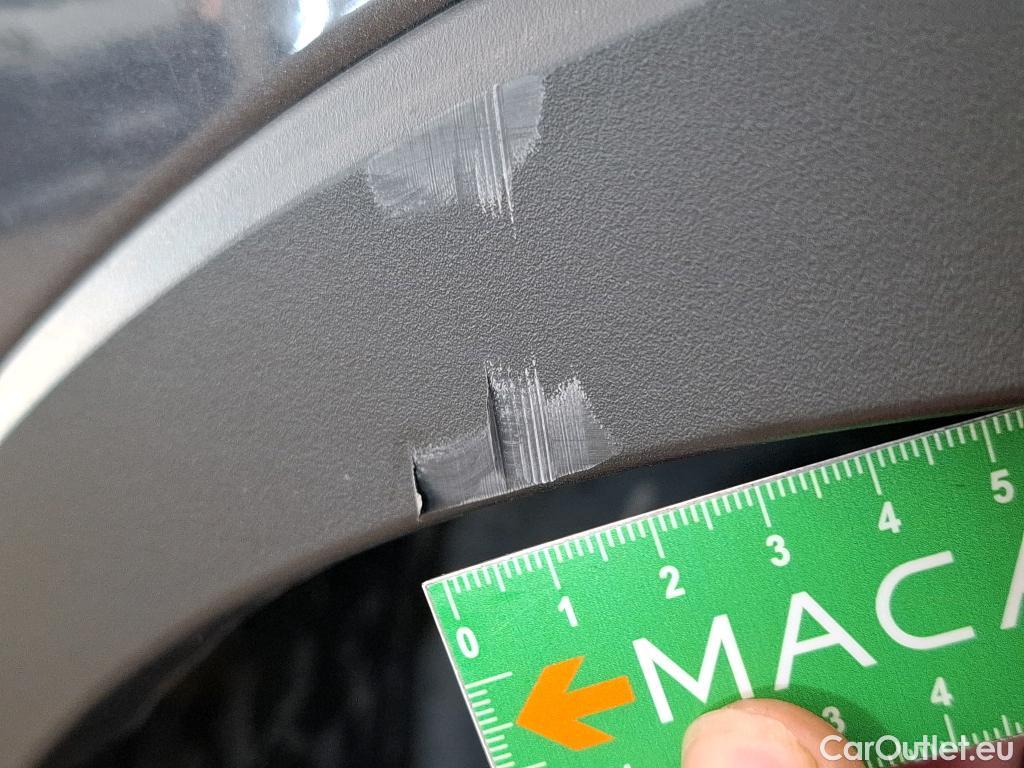  Toyota  C-HR TOYOTA  / 2016 / 5P / SUV 2.0 HYBRIDE 184 EDITION(SP) #36