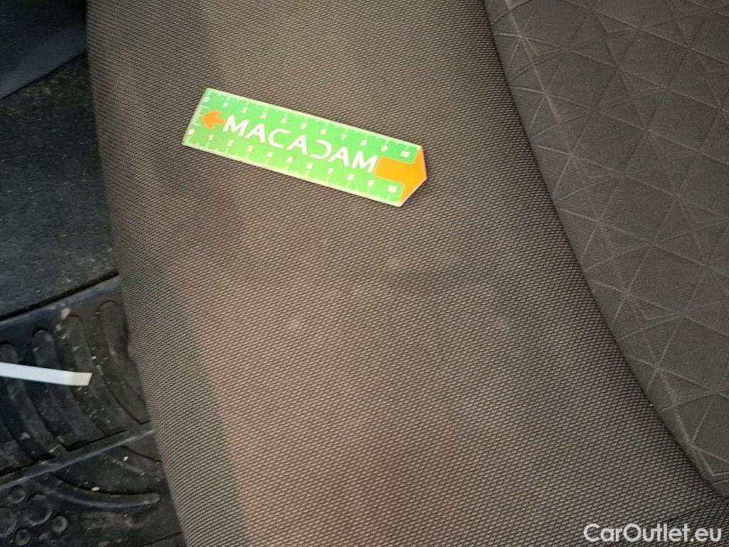  Toyota  C-HR TOYOTA  / 2016 / 5P / SUV 2.0 HYBRIDE 184 EDITION(SP) #47