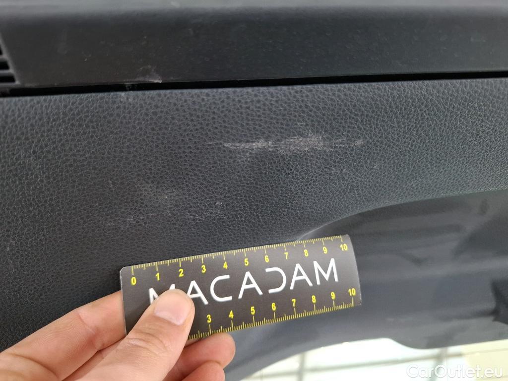  Toyota  Corolla TOYOTA  / 2018 / 5P / Berline Hybride 122h Dynamic Business #5