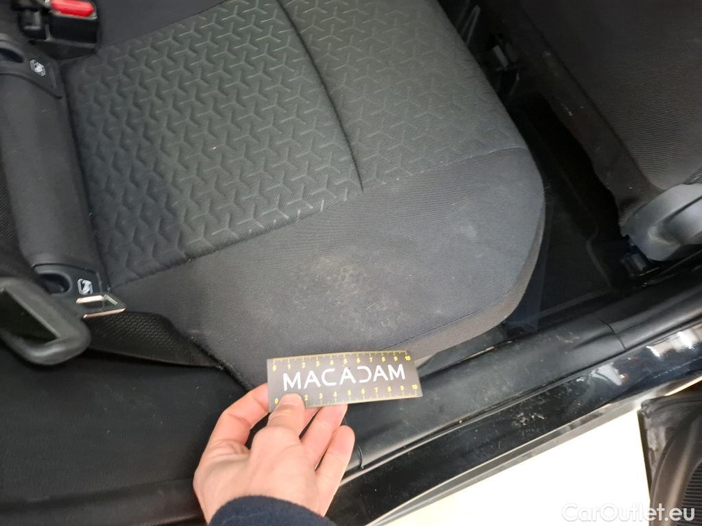  Toyota  Yaris Cross TOYOTA  Hybride / 2021 / 5P / SUV 1.5 HYBRID 116H DYNAMIC BUSINESS BEYOND #18