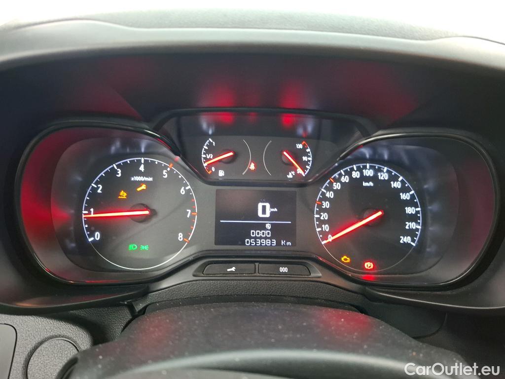  Opel  Combo OPEL  / 2018 / 4P / Fourgonnette 1.5 diesel 100chL1H1/stand CARGO PACK C #16