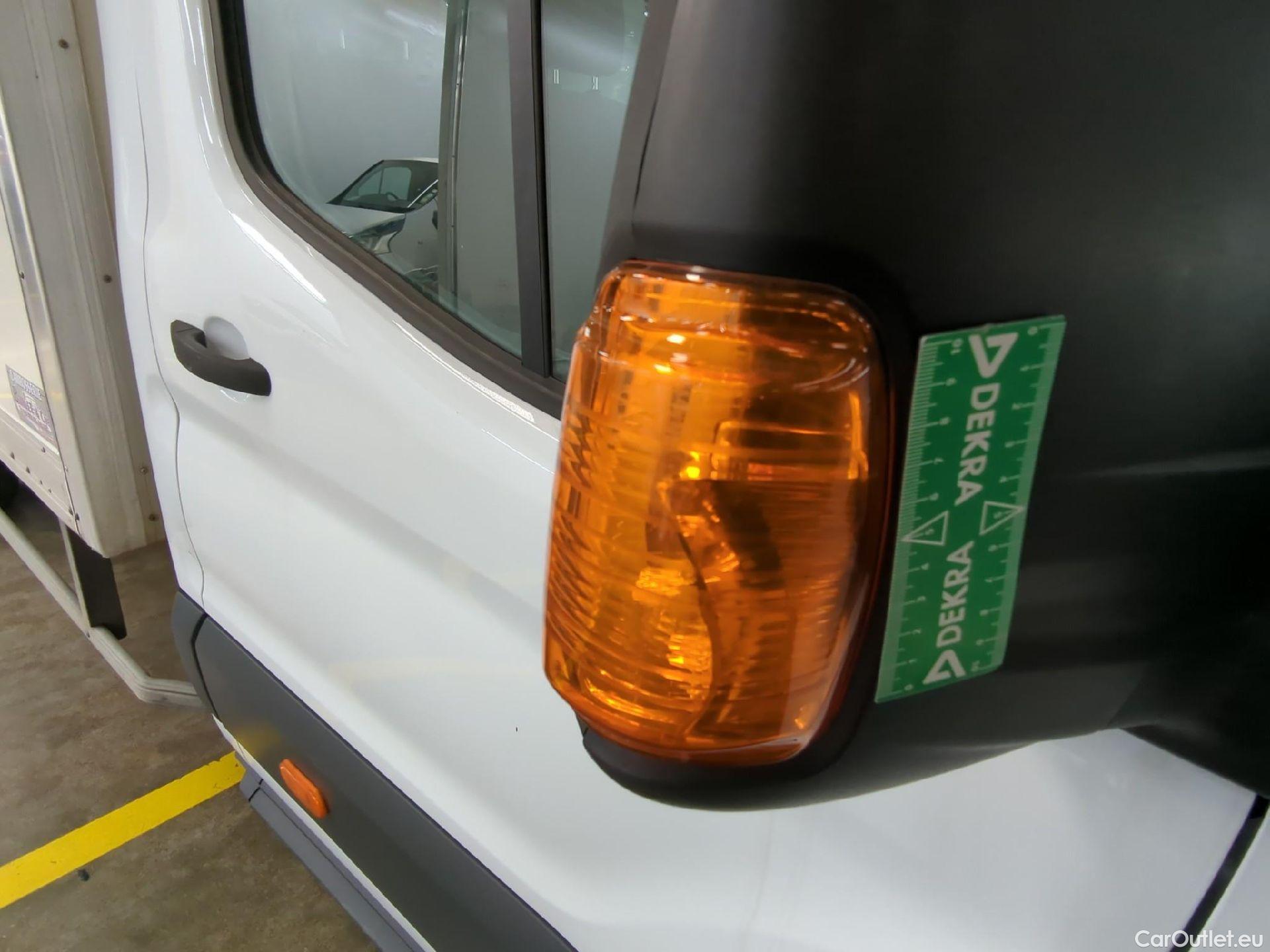  Ford  Transit  Plateau 350 L4 2.0 TDCi 130CV BVM6 E6 #4