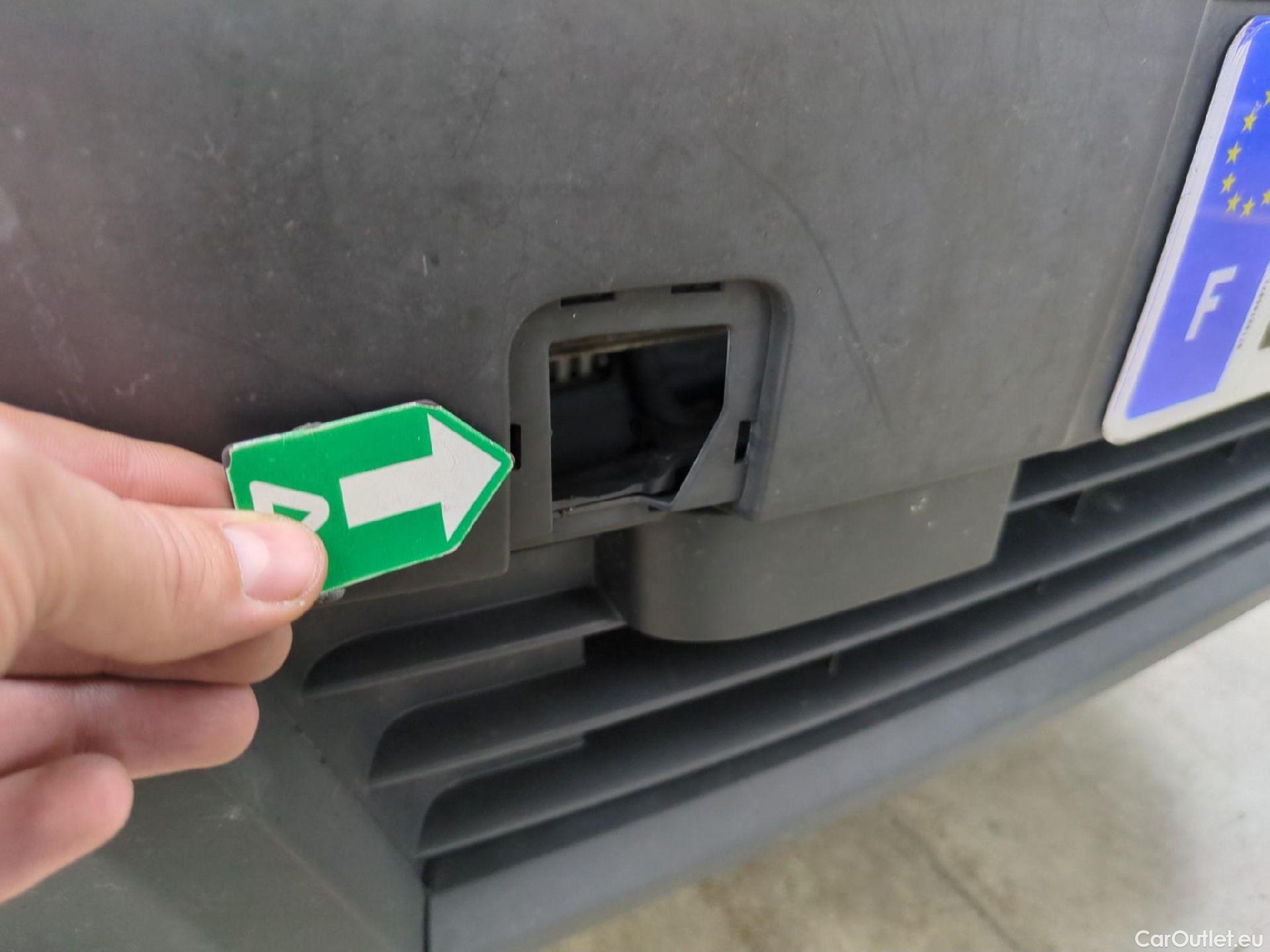  Citroen  Berlingo  Fourgon Club L1 (Court) 1.6 BlueHDi 100CV BVM5 E6 #24