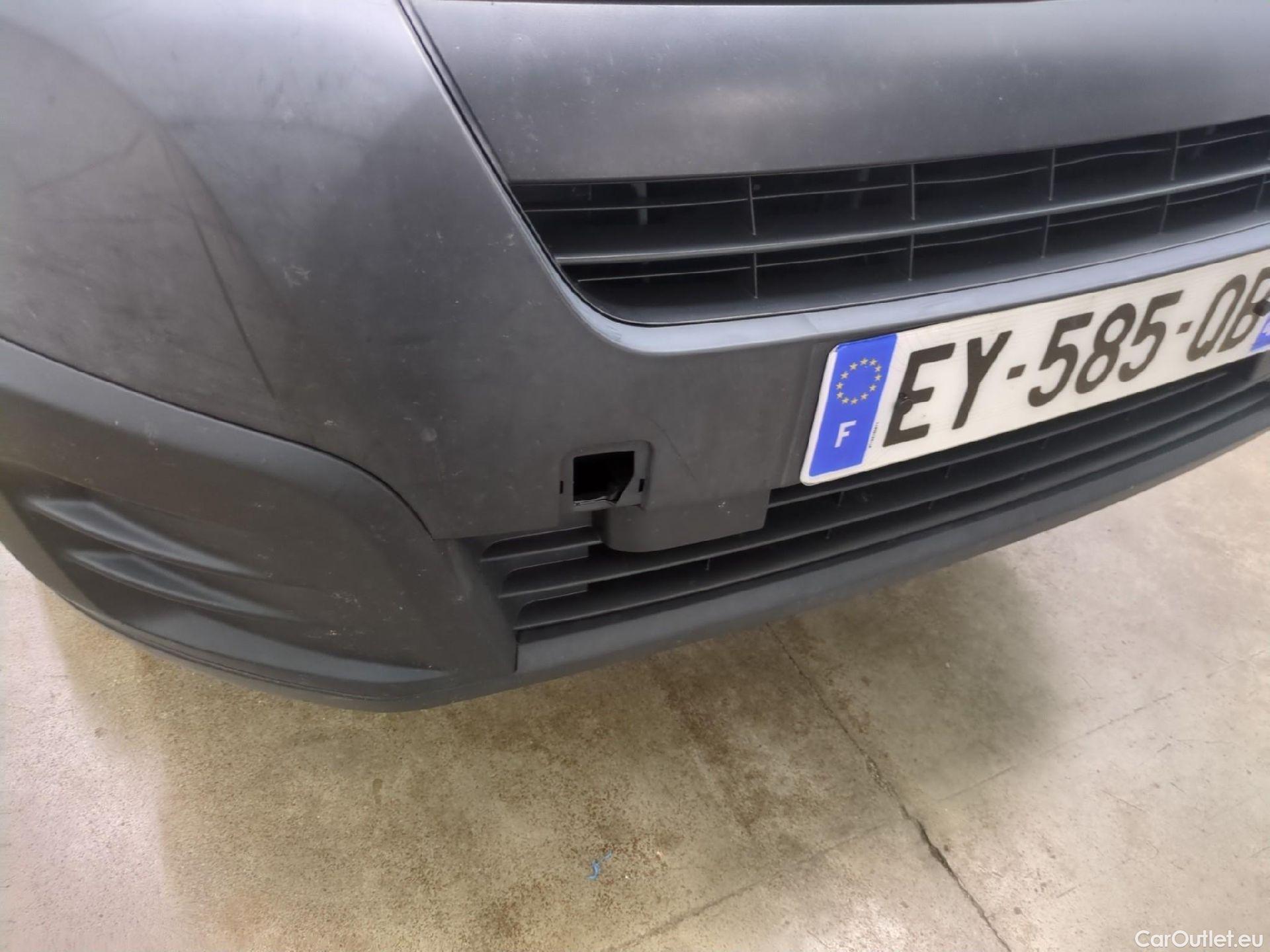  Citroen  Berlingo  Fourgon Club L1 (Court) 1.6 BlueHDi 100CV BVM5 E6 #23