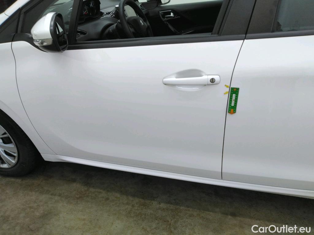  Peugeot  208  Affaire Premium Pack 1.5 HDi 100CV BVM5 E6dT #10