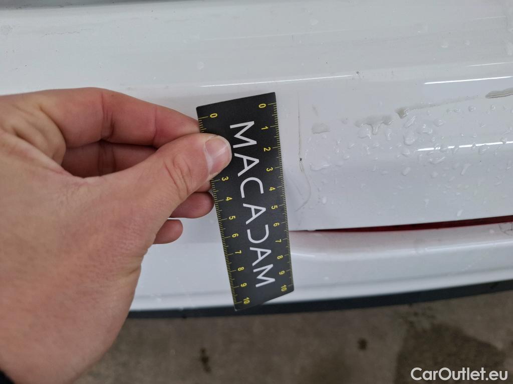  Peugeot  208  Affaire Premium Pack 1.5 HDi 100CV BVM5 E6dT #17