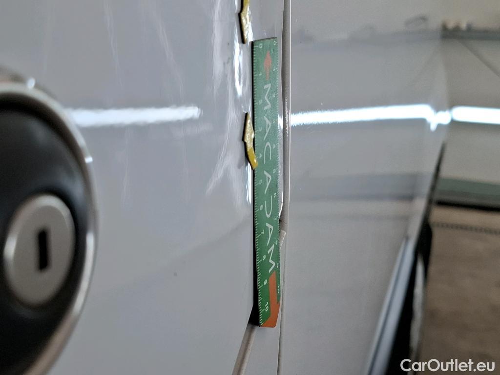  Ford  Transit FORD  Custom / 2018 / 4P / Fourgon tôlé 2.0 ECOB105 300 L1H1 CAB APP TREND BUS #30